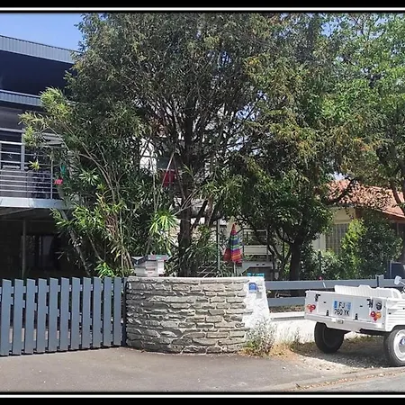 Papillon***. Location 1er Etage. *