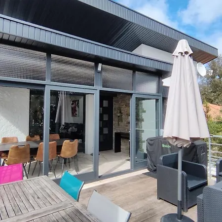 Papillon***. Location 1er Etage. * Ronce-les-Bains
