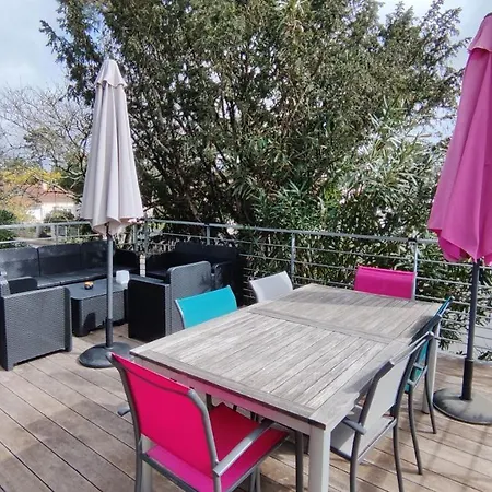 Papillon***. Location 1er Etage. *