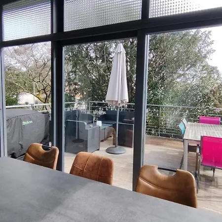 Papillon***. Location 1er Etage. 公寓 *