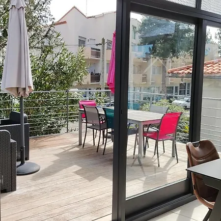 Papillon***. Location 1er Etage. Ronce-les-Bains