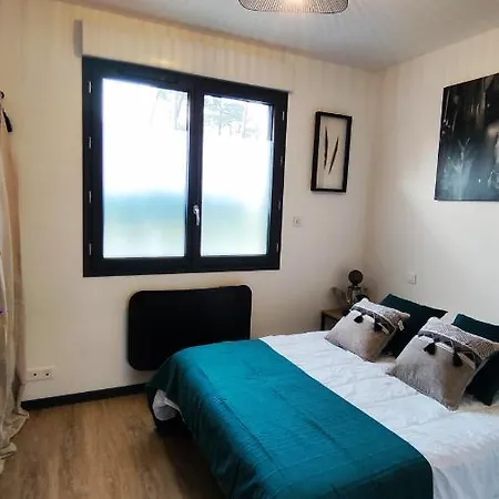 Papillon***. Location 1er Etage.