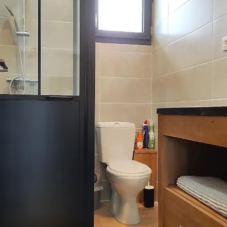 Papillon***. Location 1er Etage. *