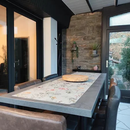 Papillon***. Location 1er étage. Apartamento *