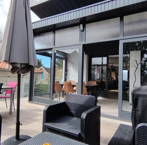 Papillon***. Location 1er étage. * Ronce-les-Bains